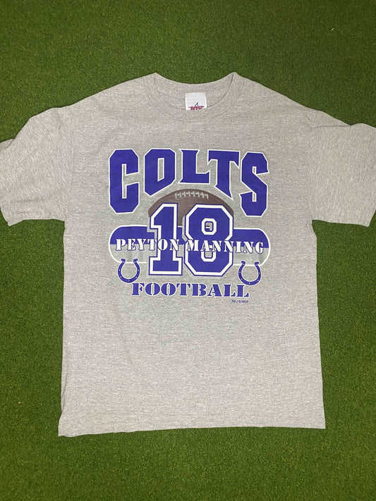 2000 Indianapolis Colts - Peyton Manning - Vintage NFL Player Jersey Tee Shirt (Medium) - Gametime Vintage