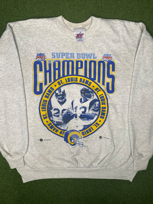 2000 St. Louis Rams - Super Bowl Champions Ft. Warner and Faulk - Vintage NFL Sweatshirt (Large)