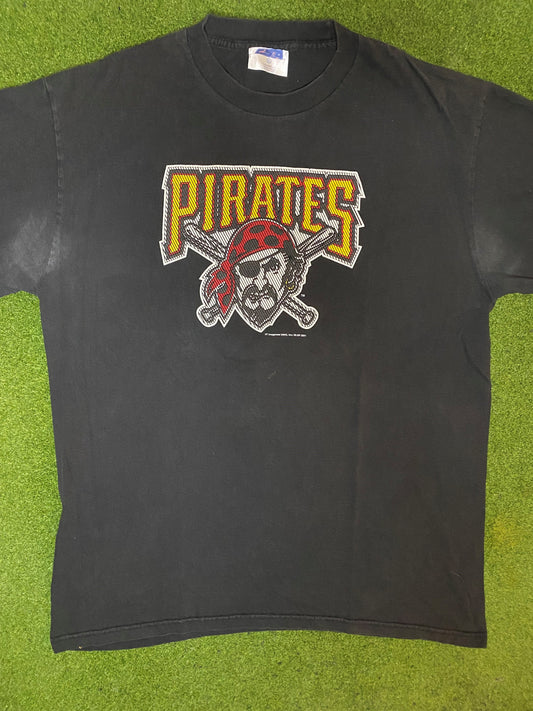 2001 Pittsburgh Pirates - Vintage MLB T-Shirt (XL) Gametime Vintage