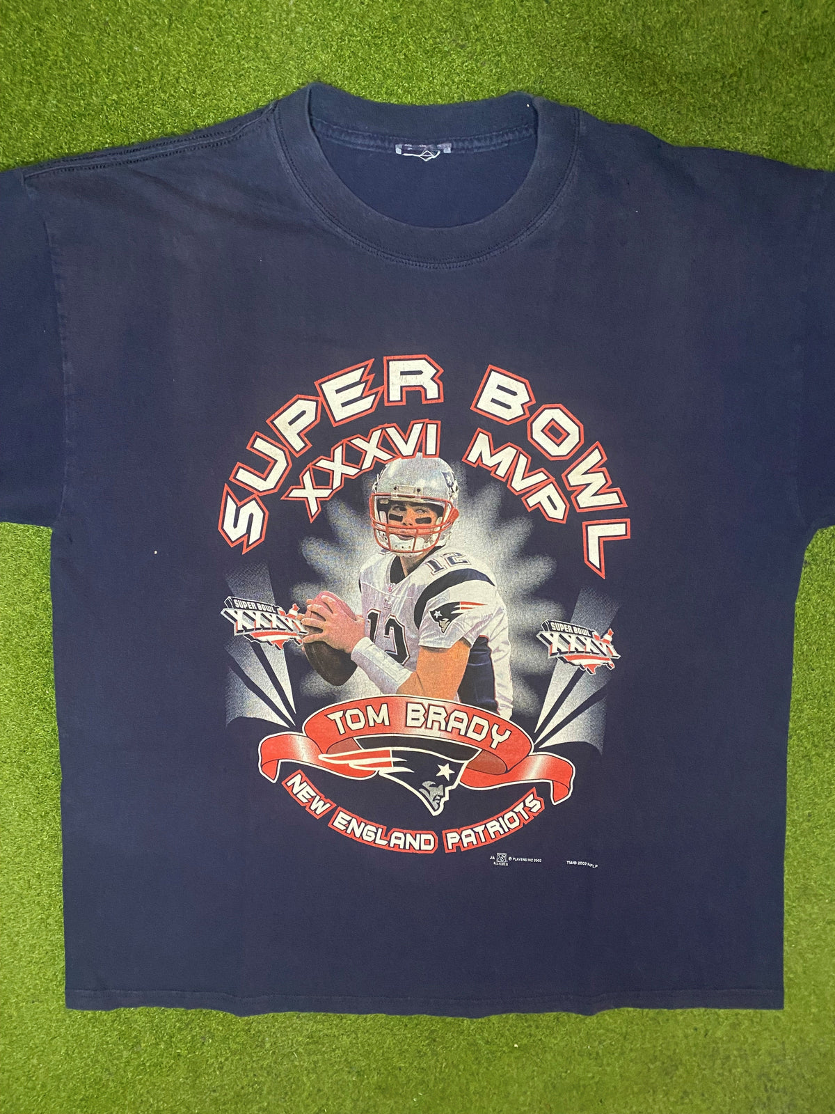 2002 New England Patriots - Super Bowl XXXVI MVP Tom Brady - Vintage NFL Player T-Shirt (XL) - Gametime Vintage