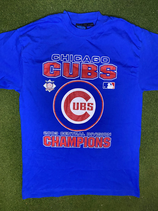 2003 Chicago Cubs - Div Champs - Vintage MLB T-Shirt (Medium) - Gametime Vintage