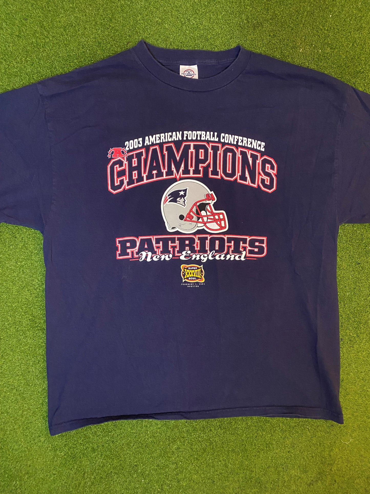 2003 New England Patriots - AFC Champions - Vintage NFL T-Shirt (XL)