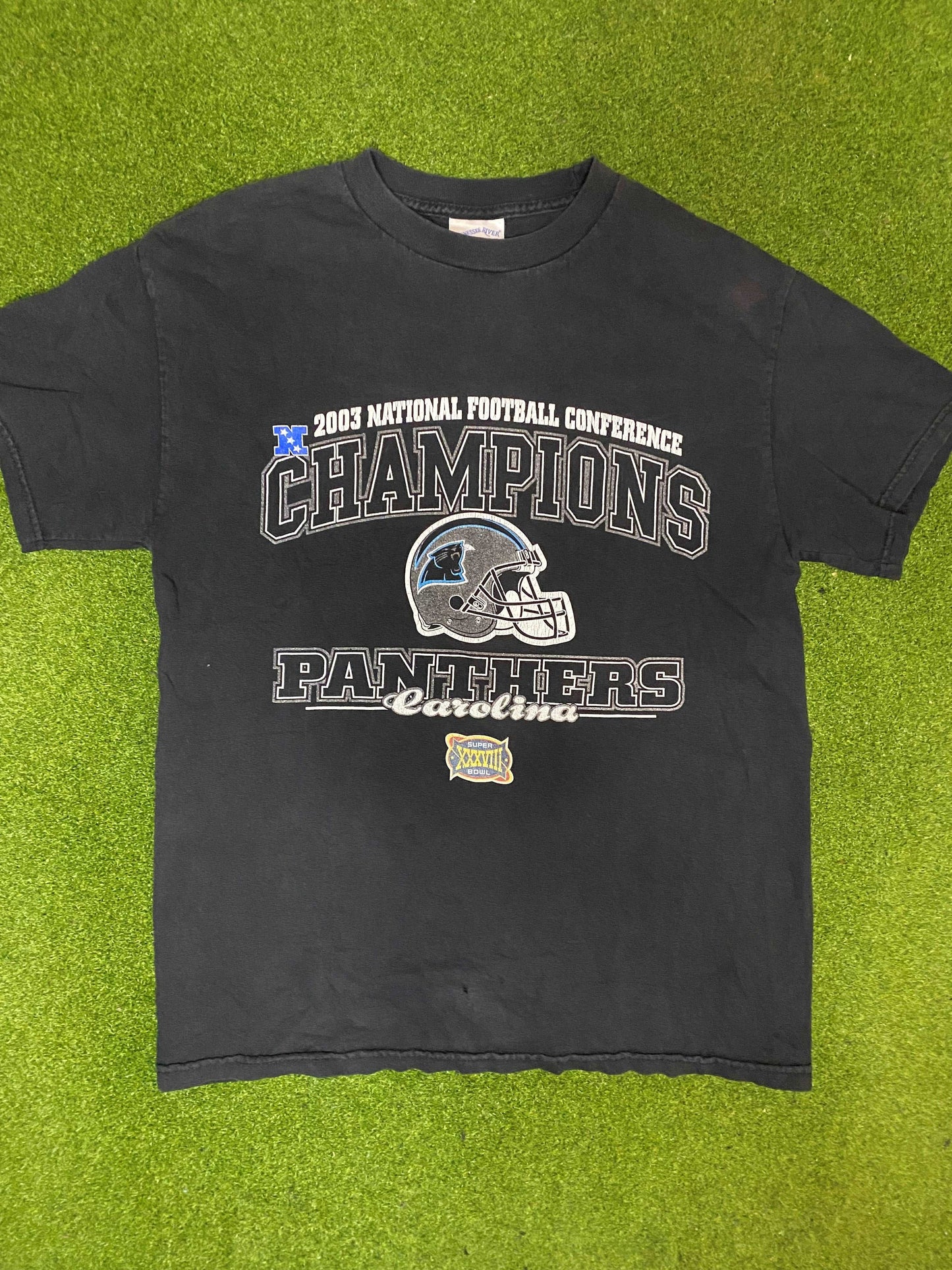 2003 Carolina Panthers - NFC Champions - Vintage NFL T-Shirt (Medium)