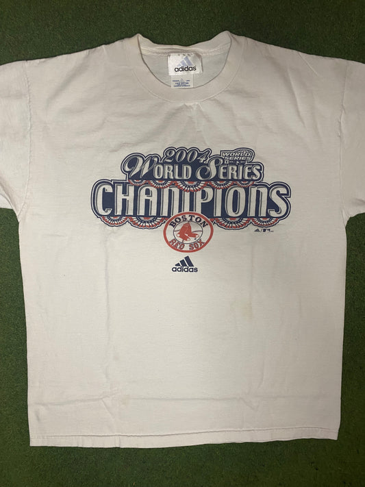 2004 Boston Red Sox - World Series Champions - Vintage MLB T Shirt (Large) - Gametime Vintage