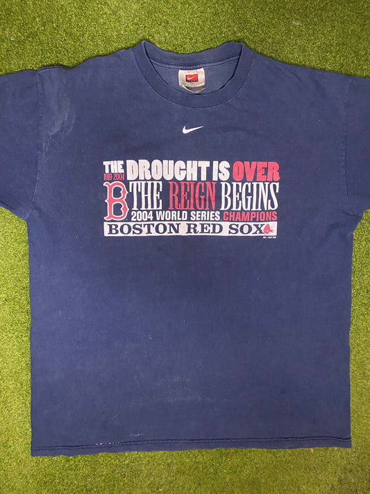 2004 Boston Red Sox - World Series Champions - Nike - Vintage MLB T-Shirt (Large) - Gametime Vintage