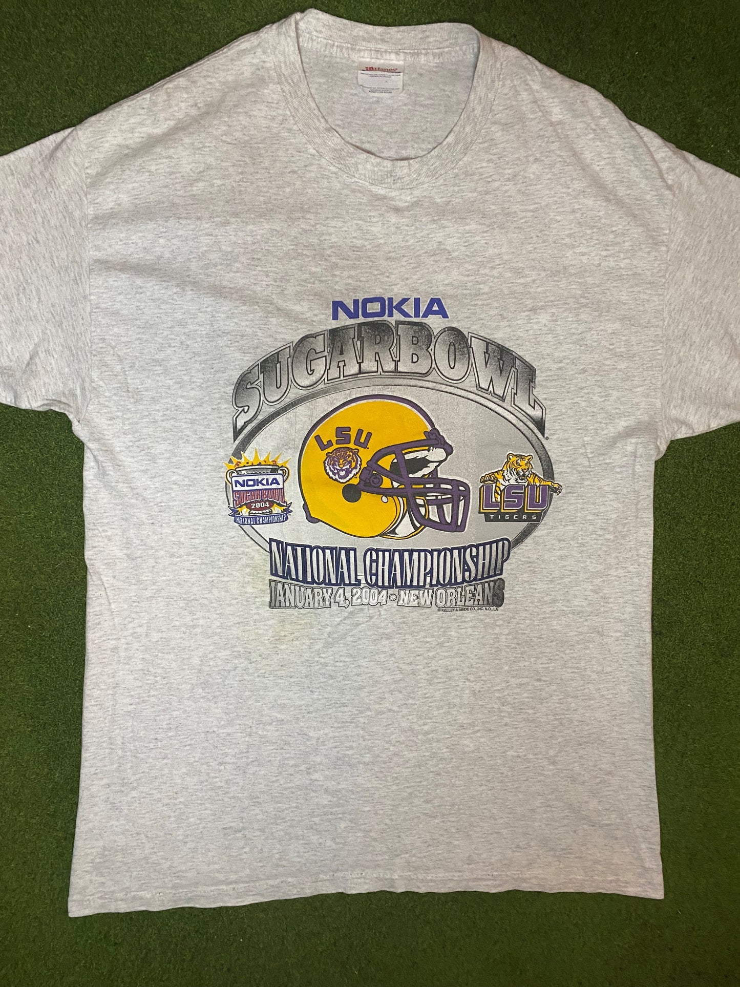 2004 LSU Tigers - Nokia Sugar Bowl - Vintage College T-Shirt (Large)