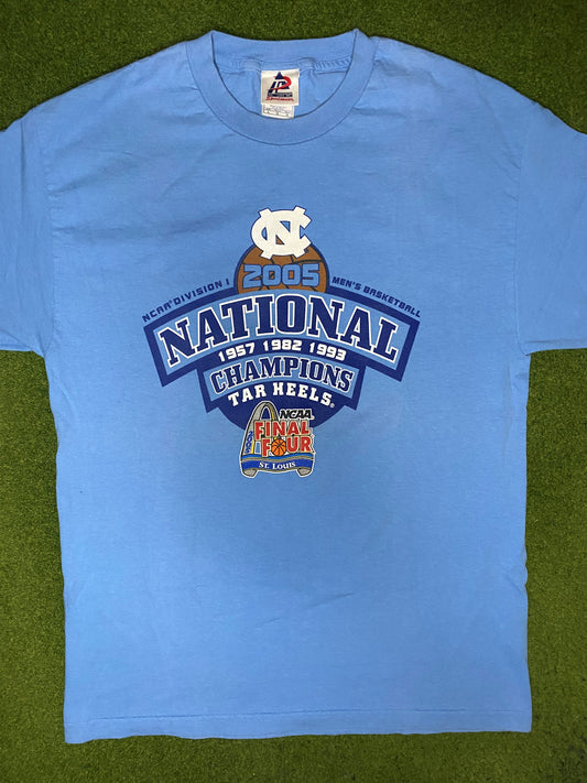 2005 North Carolina Tar Heels - National Champions - Vintage College T Shirt (Large) - Gametime Vintage