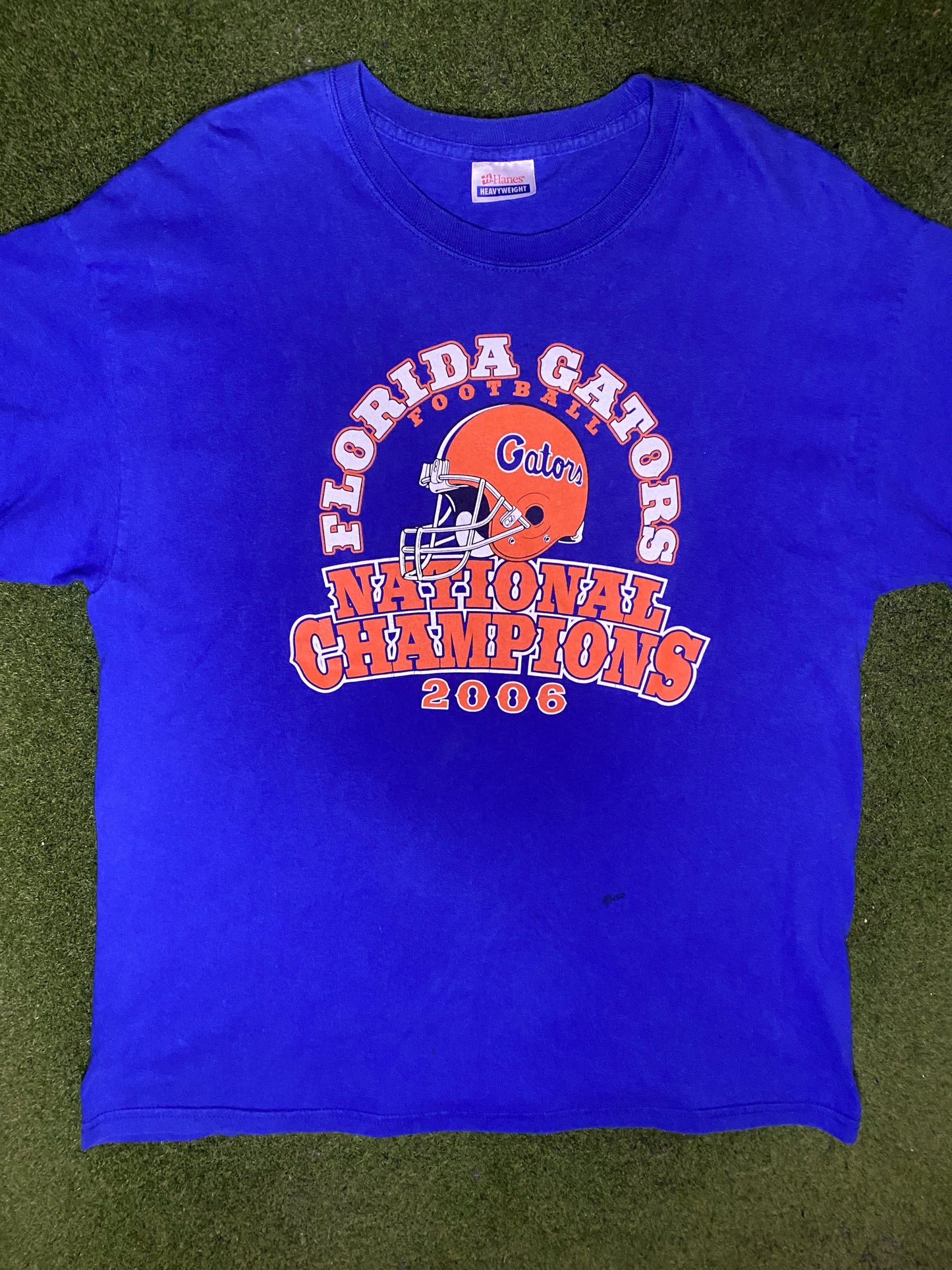 2006 Florida Gators - National Champions - Vintage College T-Shirt (Large)