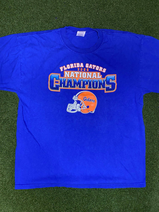 2006 Florida Gators - National Champions - Vintage College Football Tee Shirt (Large)