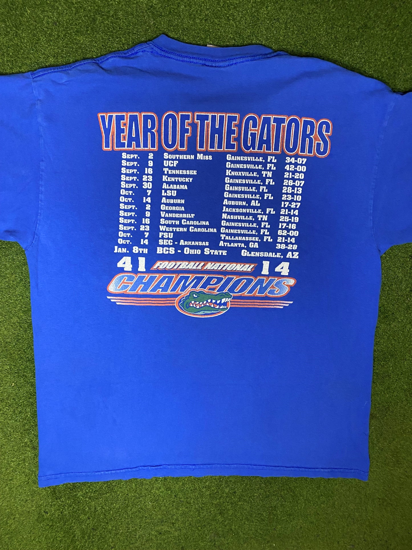 2006 Florida Gators - National Champions - Double Sided - Vintage College T-Shirt (Large) Gametime Vintage