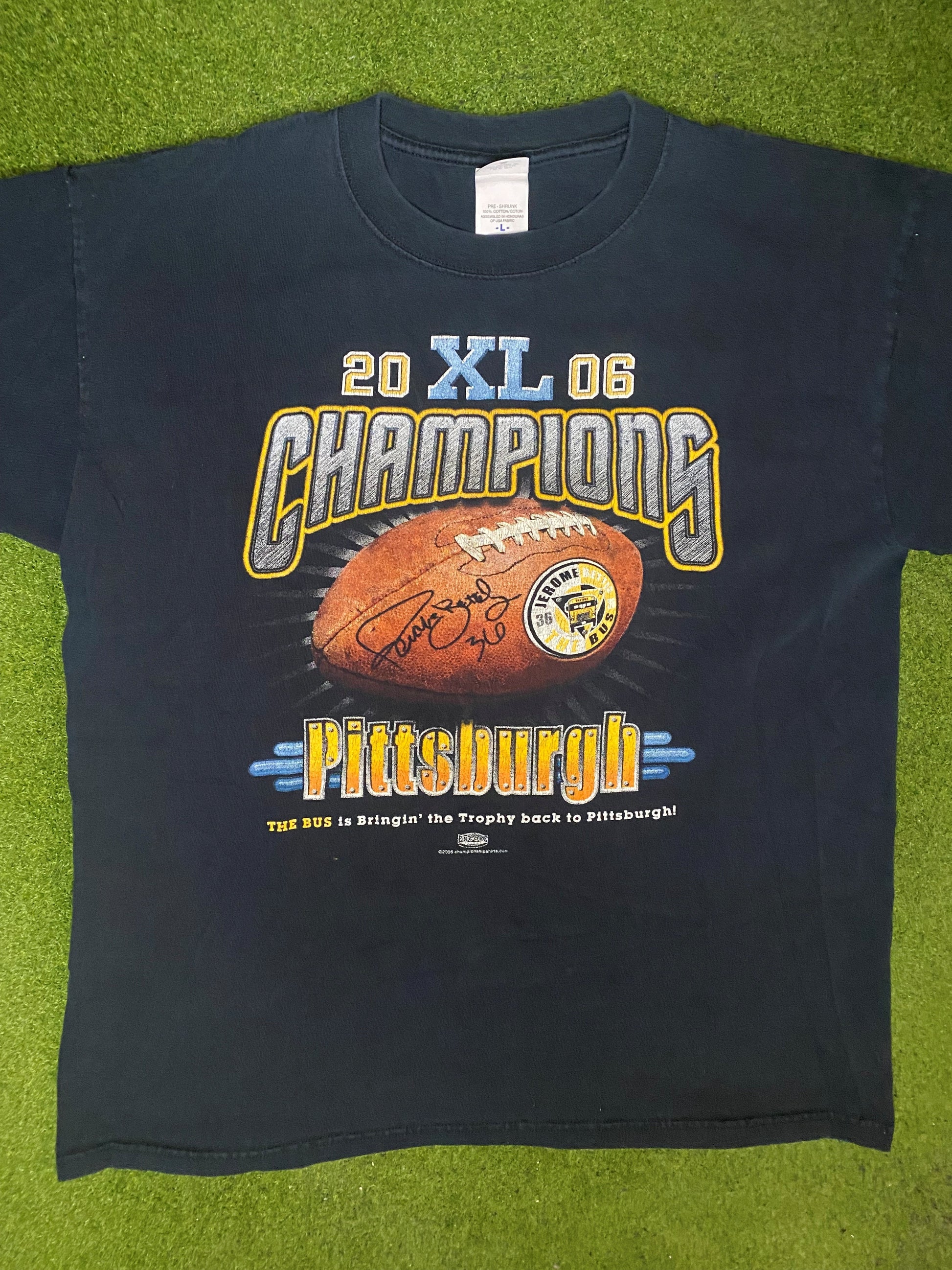 2006 Pittsburgh Steelers - Super Bowl XL Champions - Vintage NFL T Shirt (Large) - Gametime Vintage