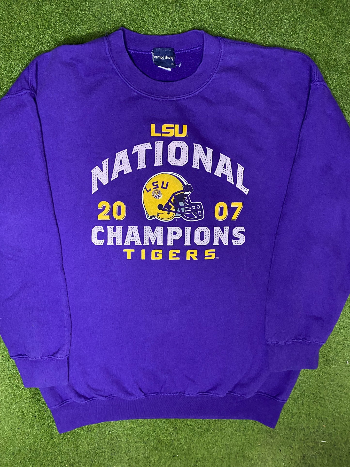 2007 LSU Tigers - National Champions - Vintage College Sweatshirt (Large)