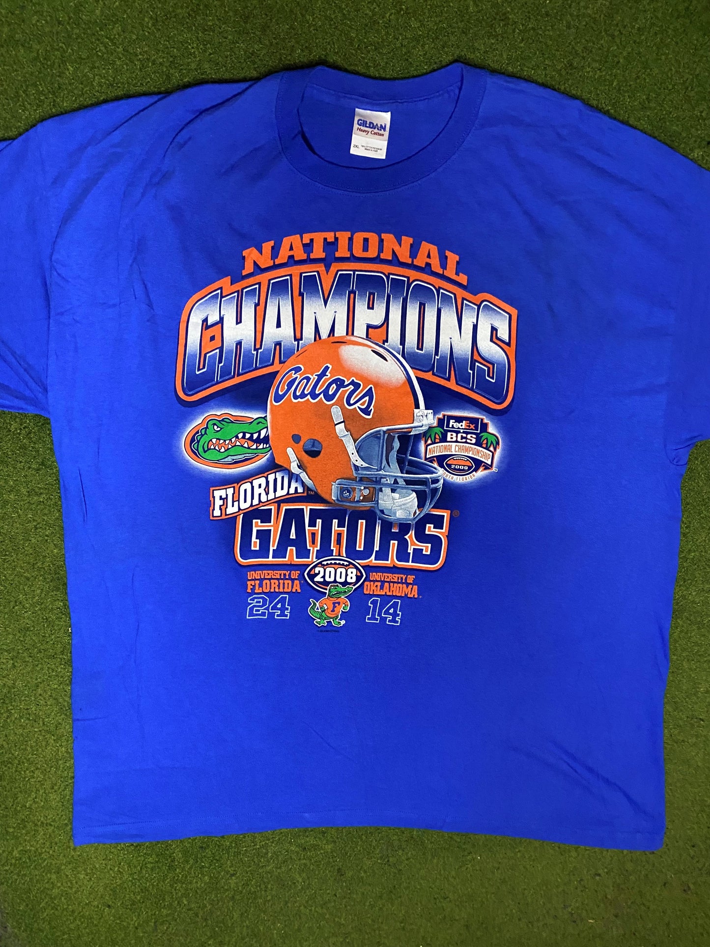 2008 Florida Gators - National Champions - Vintage College Football T-Shirt (2XL) Gametime Vintage