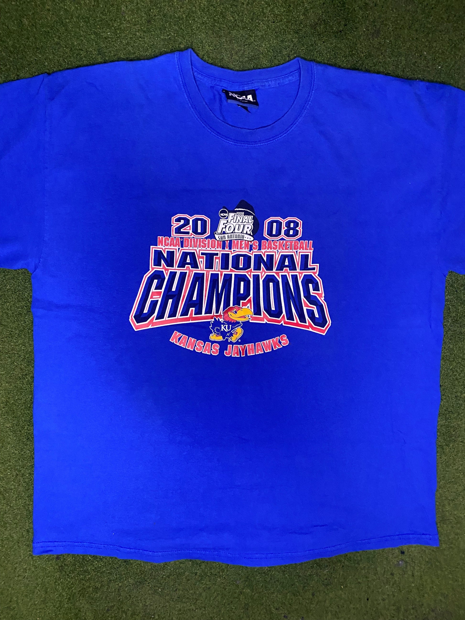 2008 Kansas Jayhawks - National Champions - Vintage College T-Shirt (XL) - Gametime Vintage