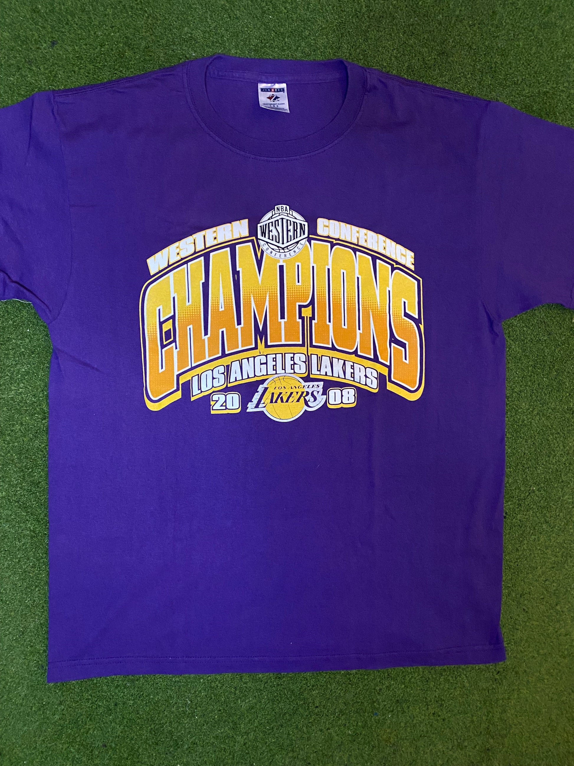 2008 Los Angeles Lakers - Western Conf Champs - Vintage NBA T-Shirt (Large) 