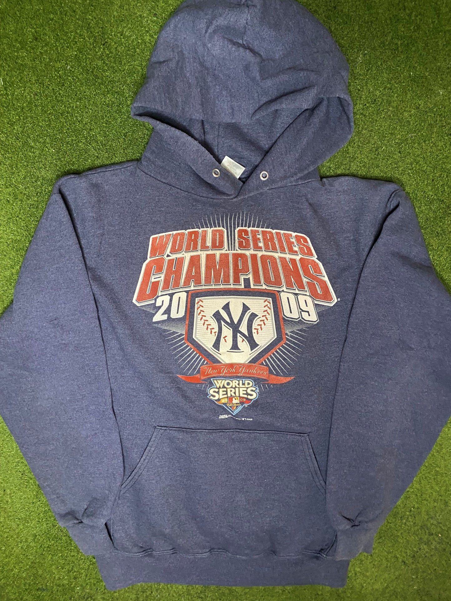 2009 New York Yankees - World Series Champions - Vintage MLB Hoodie (Medium)