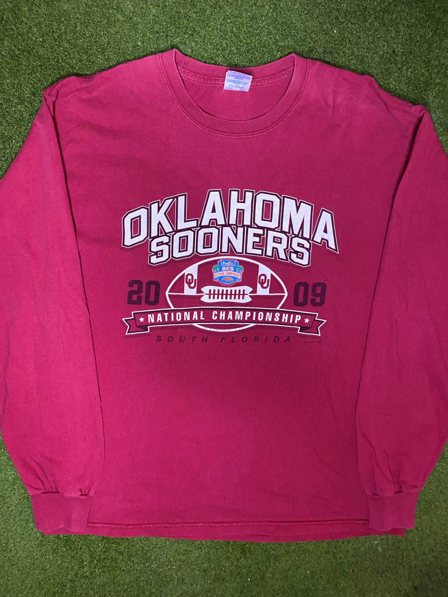 2009 Oklahoma Sooners - National Championship - Vintage College Long Sleeve (Large)