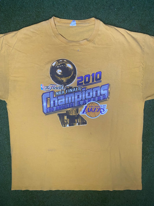 2010 Los Angeles Lakers - Champions - Vintage NBA T Shirt (XL)