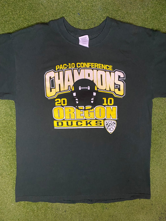 2010 Oregon Ducks - Pac 10 Champions - Vintage College T Shirt (Large)
