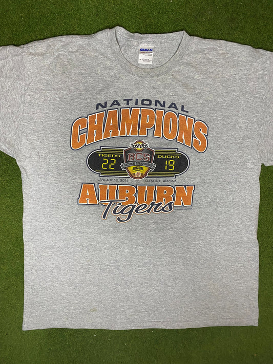 2011 Auburn Tigers - National Champions - Vintage College T-Shirt (XL)