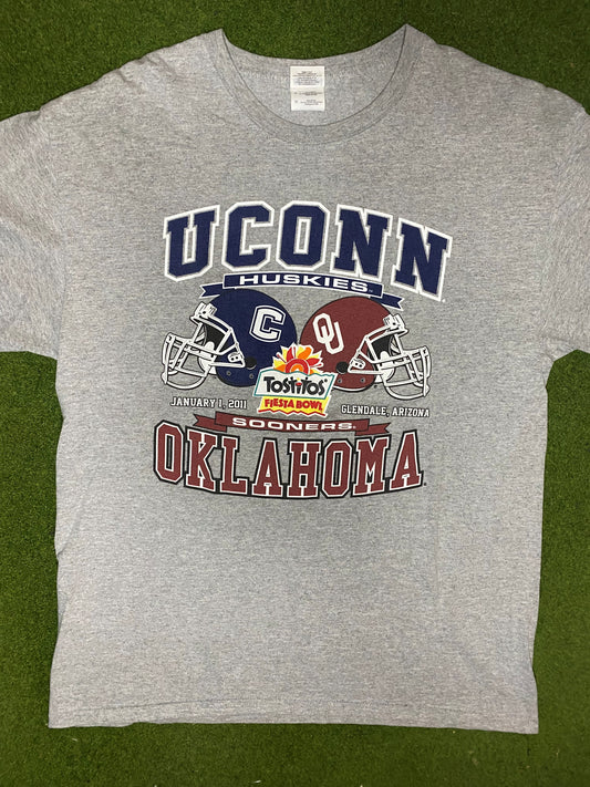 2011 UConn Huskies - Tostitos Fiesta Bowl - Vintage College T-Shirt (Large)