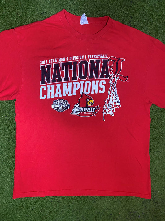 2013 Louisville Cardinals - National Champions - Vintage College Basketball T-Shirt (Large)