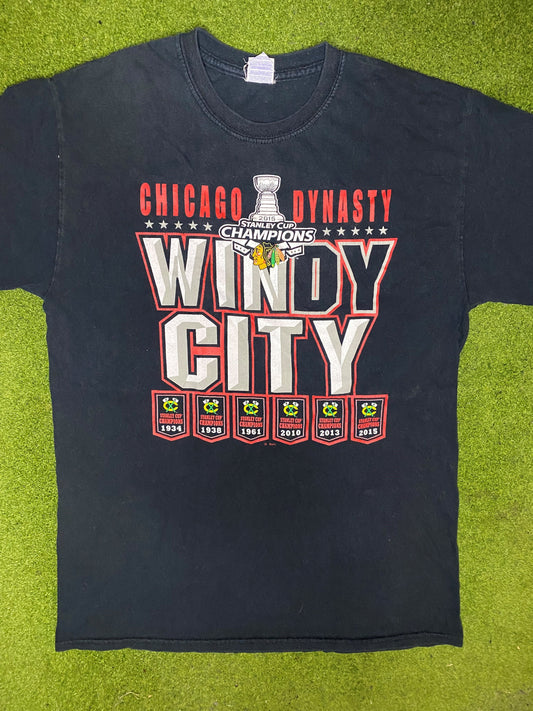 2015 Chicago Blackhawks - Stanley Cup Champions - Vintage NHL T-Shirt (Medium) 