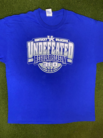 2015 Kentucky Wildcats - Perfect Regular Season - Vintage College T-Shirt (XL)