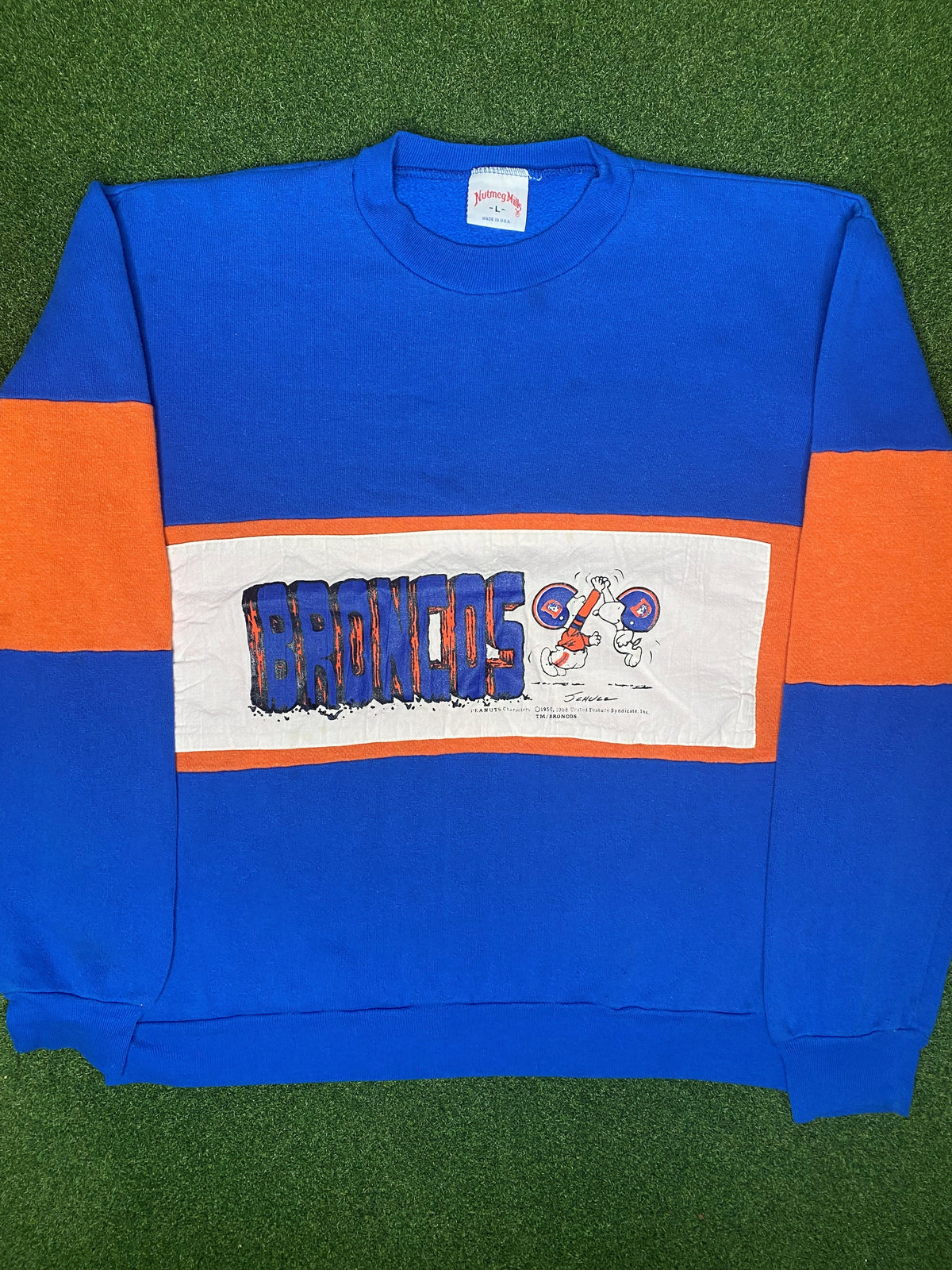 70s Denver Broncos - Snoopy - Vintage NFL Sweatshirt (Large)