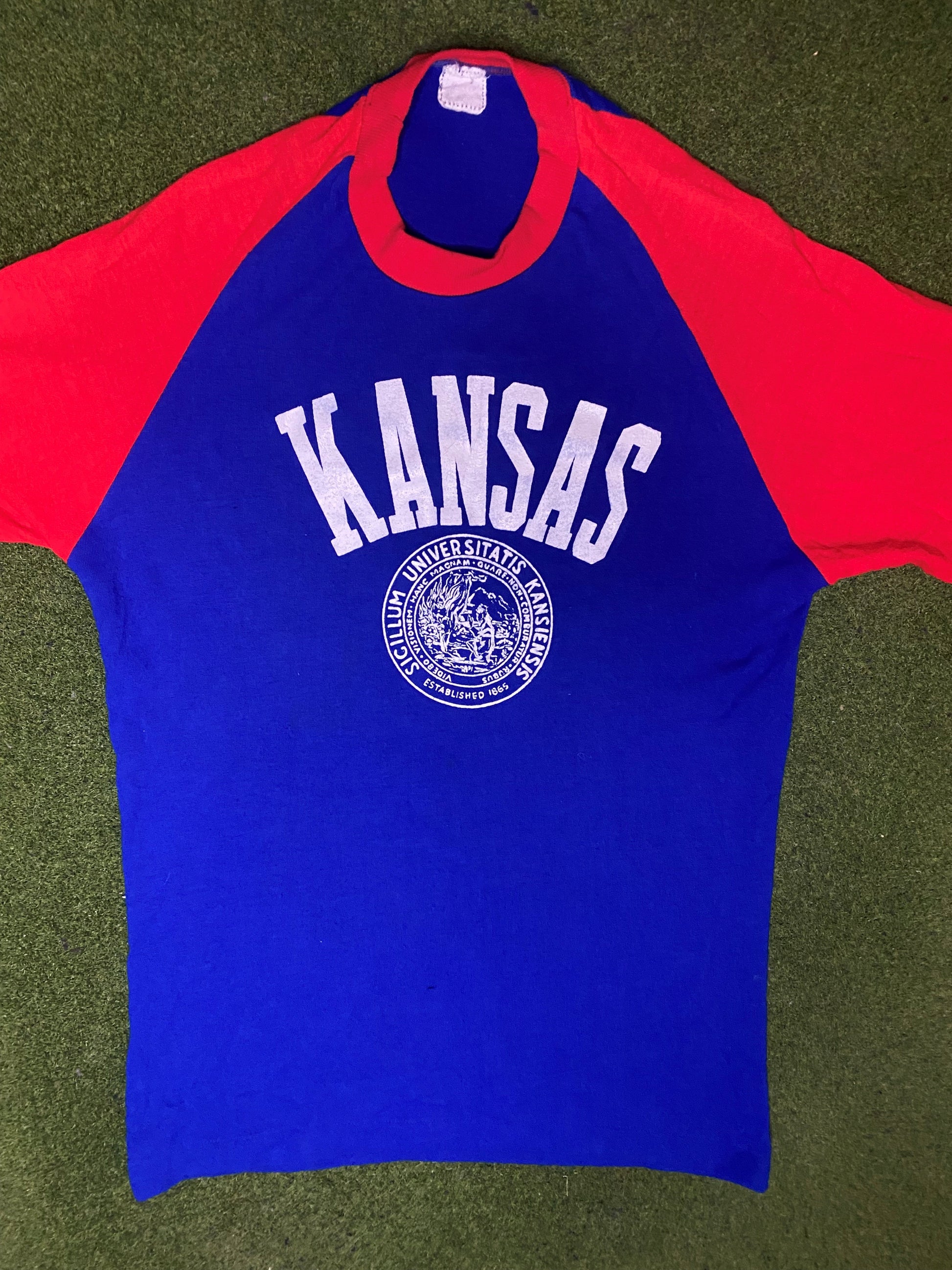70s Kansas Jayhawks - Vintage University T Shirt (Medium) - Gametime Vintage