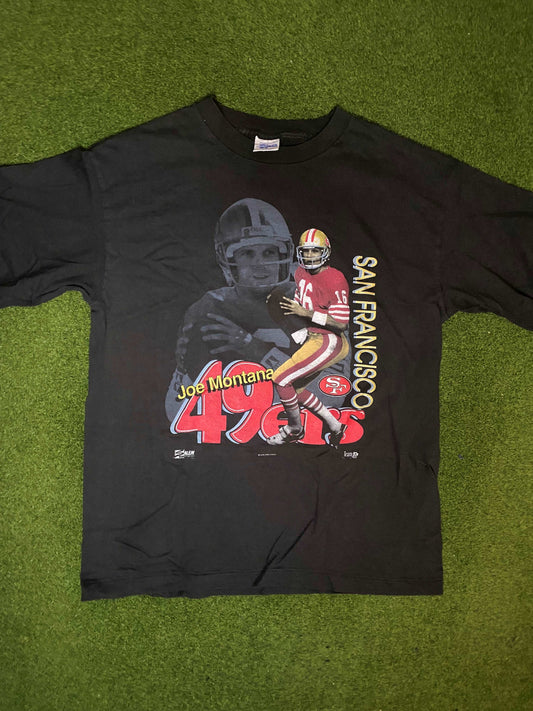 80s San Francisco 49ers - Joe Montana - Vintage NFL Player Tee Shirt (Large) Gametime Vintage