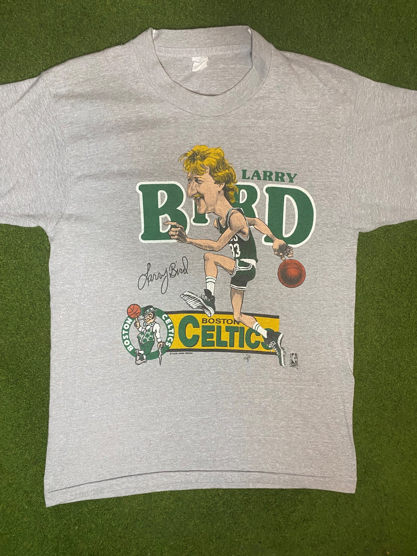 80s Boston Celtics - Larry Bird Caricature - Vintage NBA Player T-Shirt (Large)