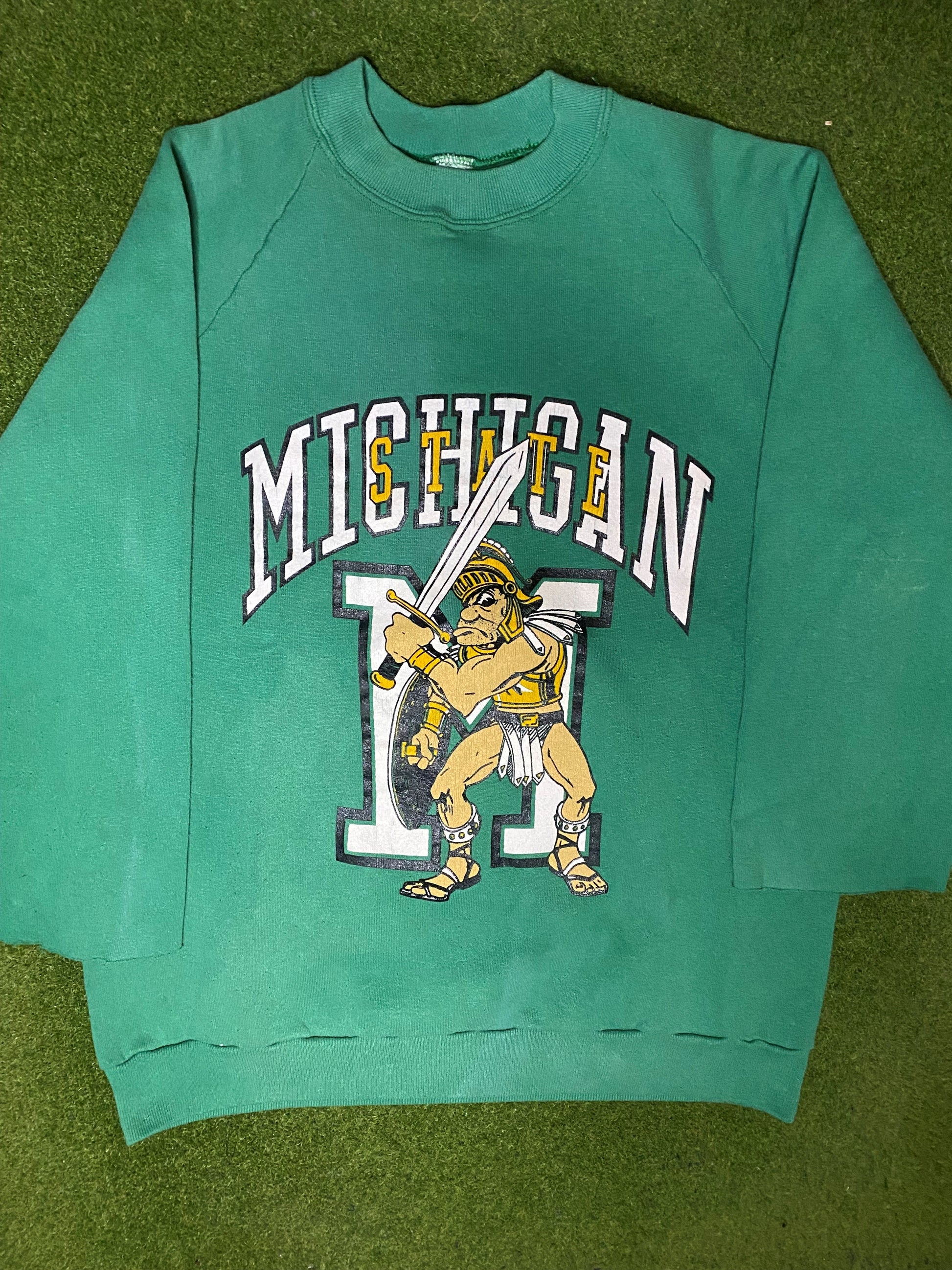 80s Michigan State Spartans - Vintage College Cutoff Sweatshirt (Large) - Gametime Vintage
