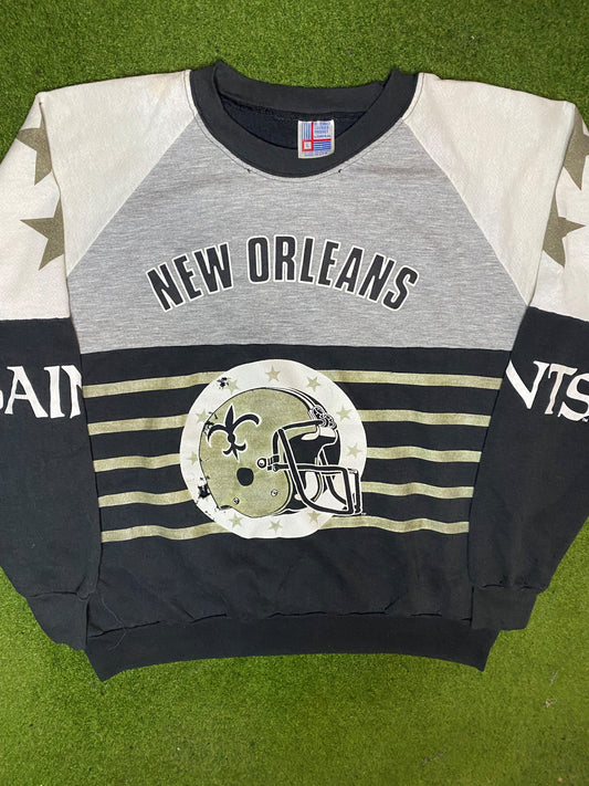 80s New Orleans Saints - All Over Print - Vintage NFL Sweatshirt (Large) Gametime Vintage