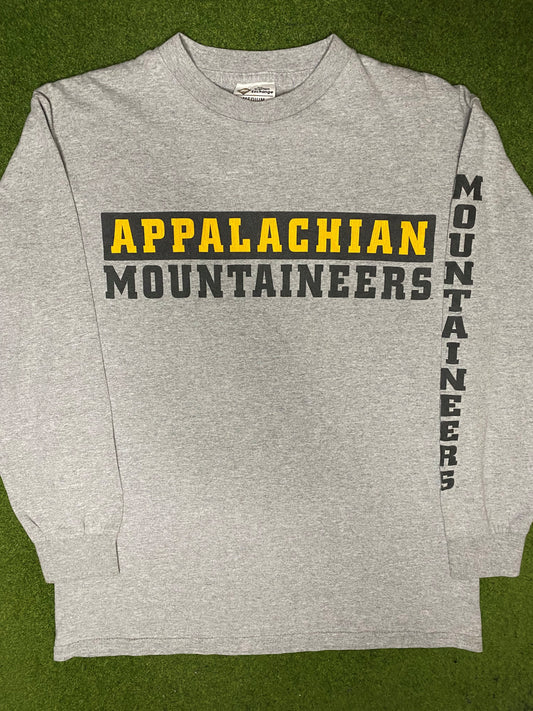 90s Appalachian State Mountaineers - Vintage College Long Sleeve (Medium) - Gametime Vintage