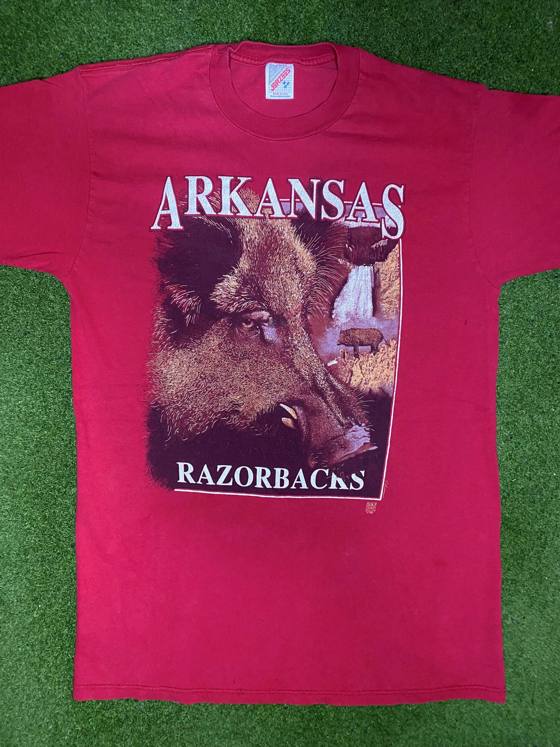 90s Arkansas Razorbacks - Vintage College Tee (Medium) 