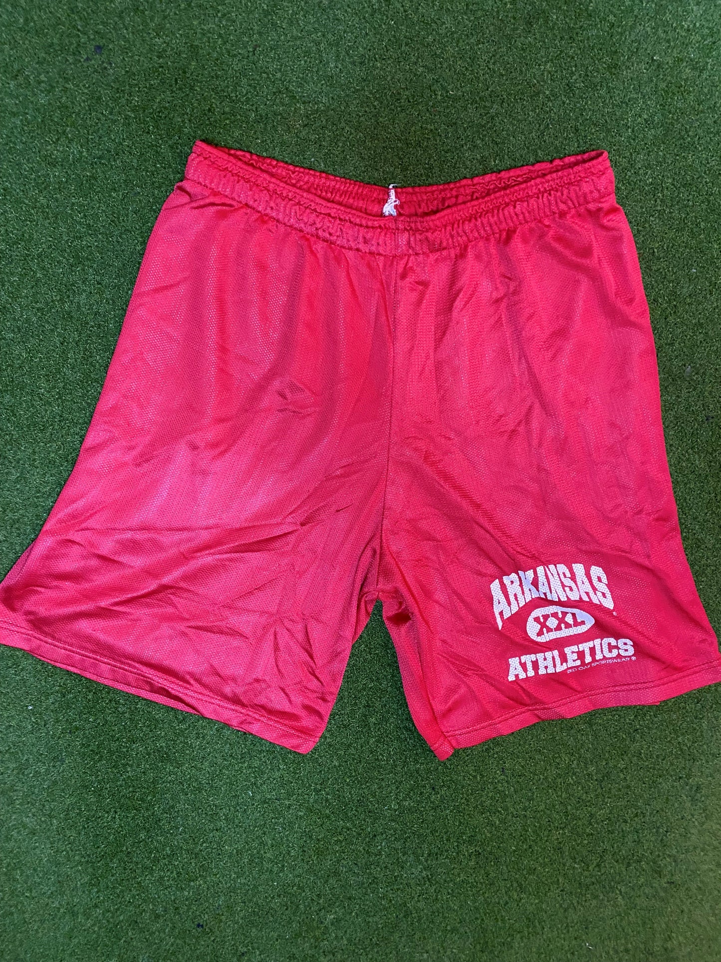 90s Arkansas Razorbacks - Vintage College Shorts (Large)