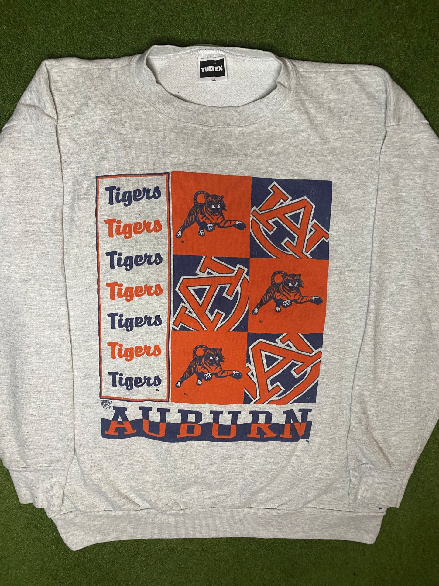 90s Auburn Tigers - Vintage College Sweatshirt (2XL) - Gametime Vintage