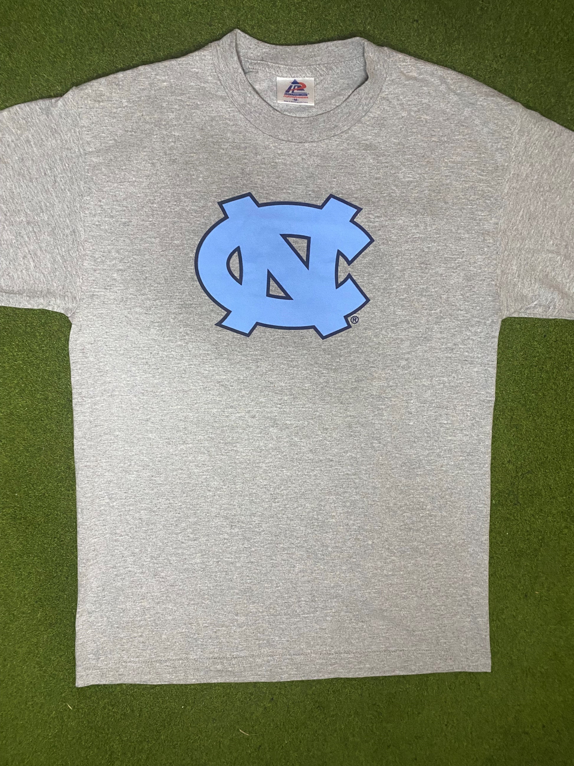 90s Carolina Tar Heels - Double Sided - Vintage College T-Shirt (Medium)