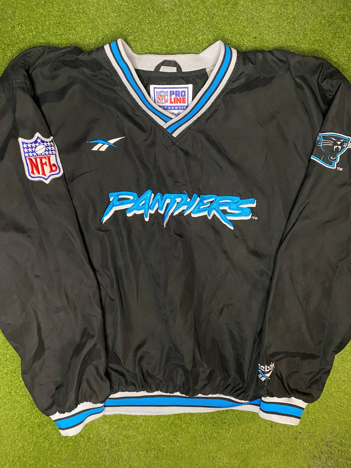 90s Carolina Panthers - Reebok - Vintage NFL Windbreaker (Large) - Gametime Vintage