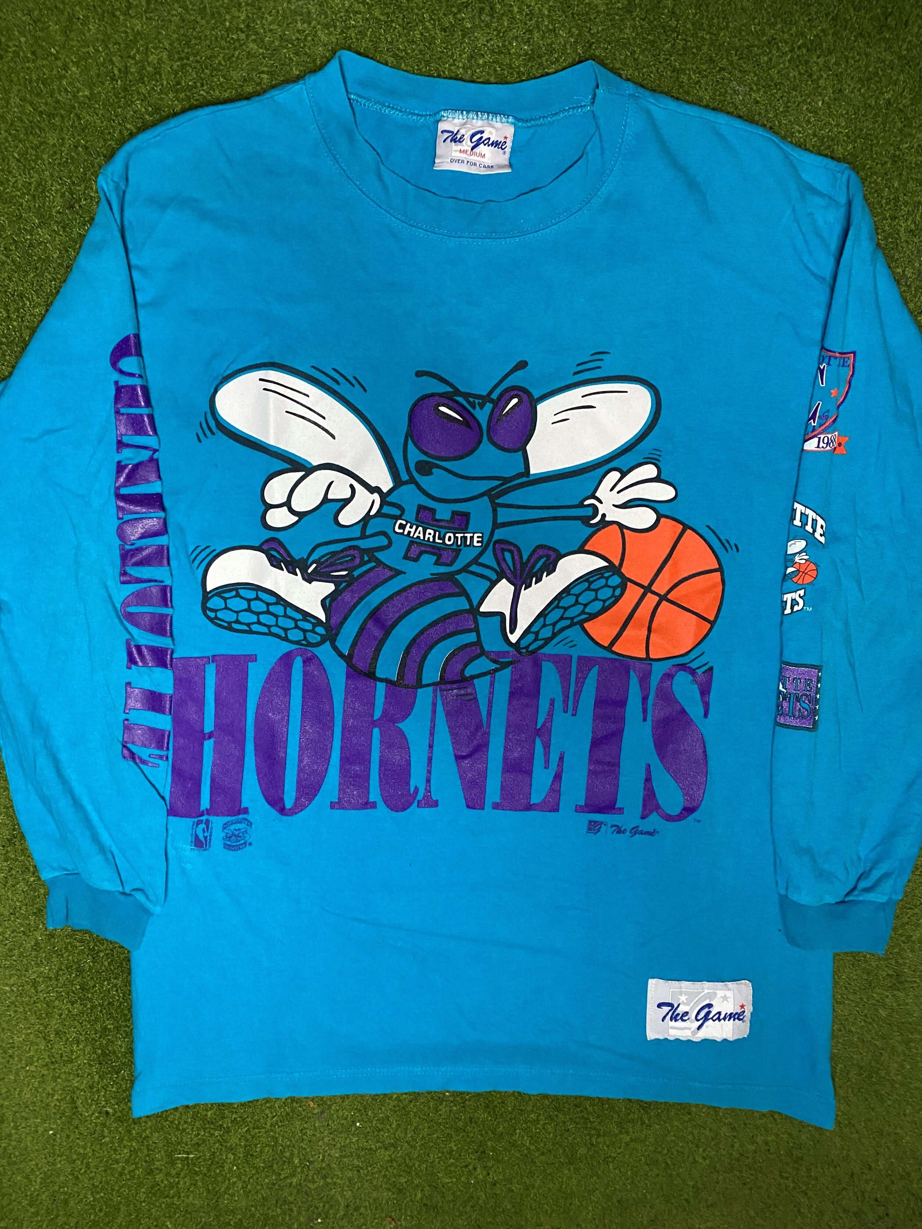 90s Charlotte Hornets - Vintage NBA Long Sleeve (Medium)