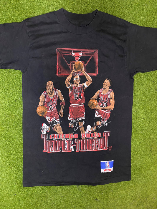 90s Chicago Bulls - Ft. Jordan, Grant and Pippen - Vintage NBA Player T-Shirt (Medium) 