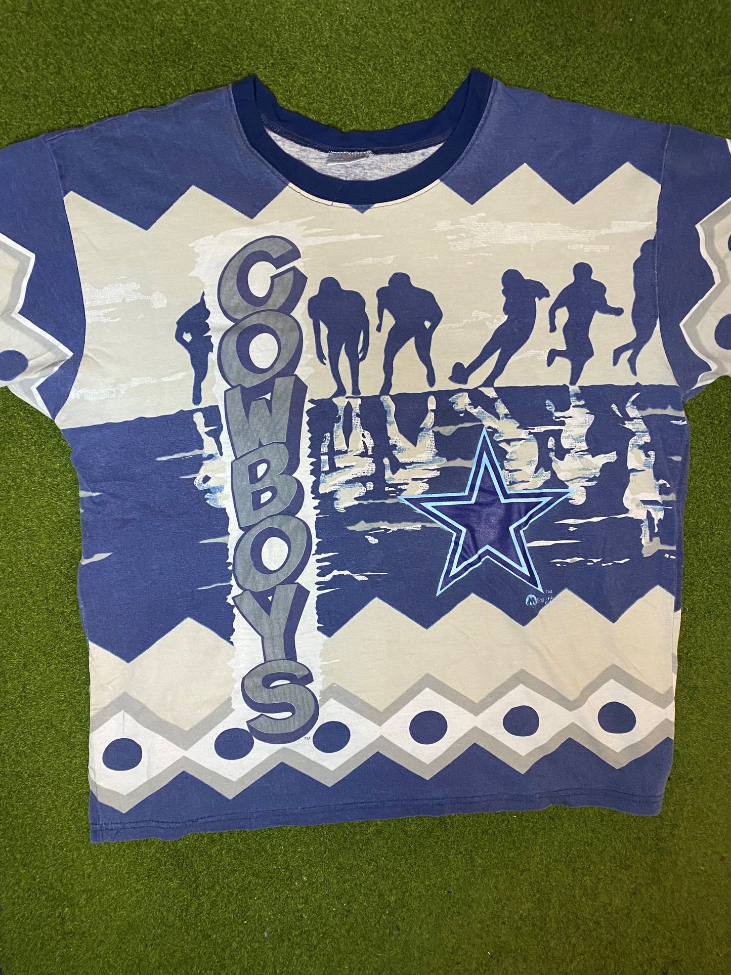 90s Dallas Cowboys - Print All Over - Vintage NFL T-Shirt (XL) Gametime Vintage