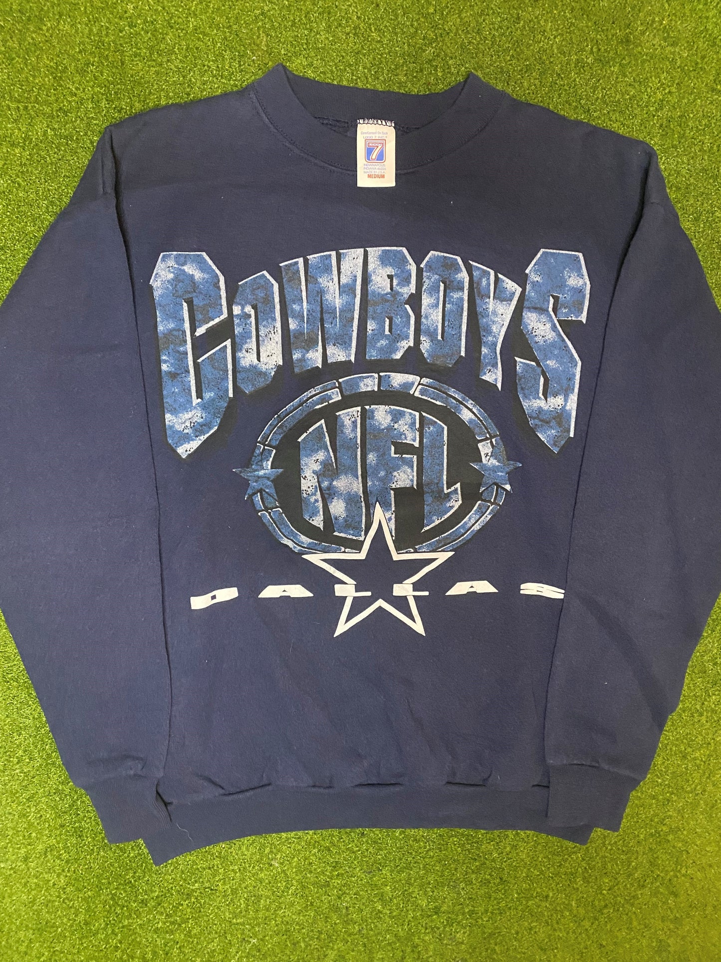 90s Dallas Cowboys - Vintage NFL Crewneck Sweatshirt (Medium) Gametime Vintage