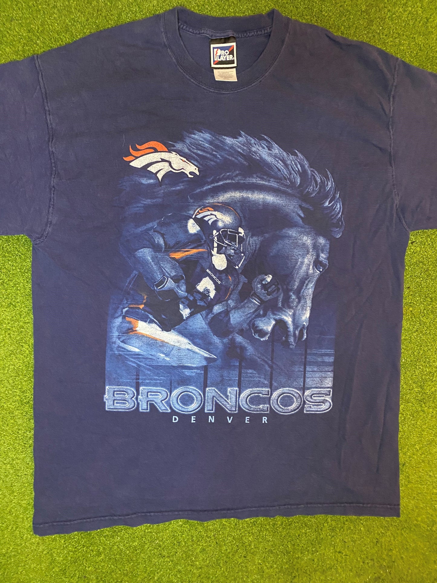 90s Denver Broncos - Vintage NFL T-Shirt (XL) Gametime Vintage