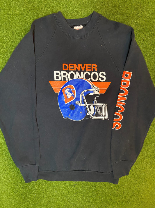 90s Denver Broncos - Vintage NFL Crewneck Sweatshirt (Large) Gametime Vintage