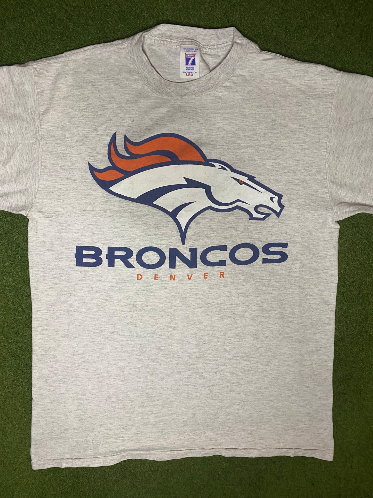 90s Denver Broncos - Vintage NFL Tee (Large) - Gametime Vintage