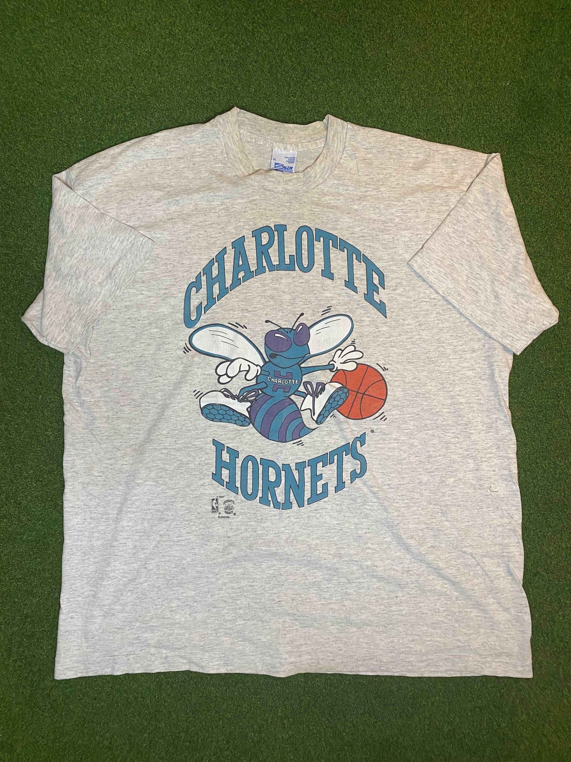 90s Charlotte Hornets - Big Logo - Vintage NBA Tee Shirt (XL)