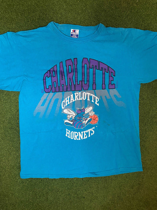 90s Charlotte Hornets - Vintage NBA T-Shirt (Large)