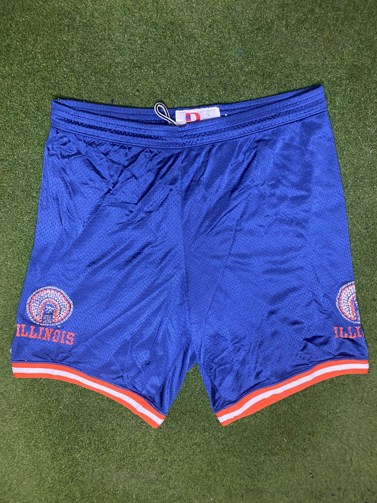 90s Illinois Fighting Illini - Vintage College Basketball Shorts (Large) - Gametime Vintage